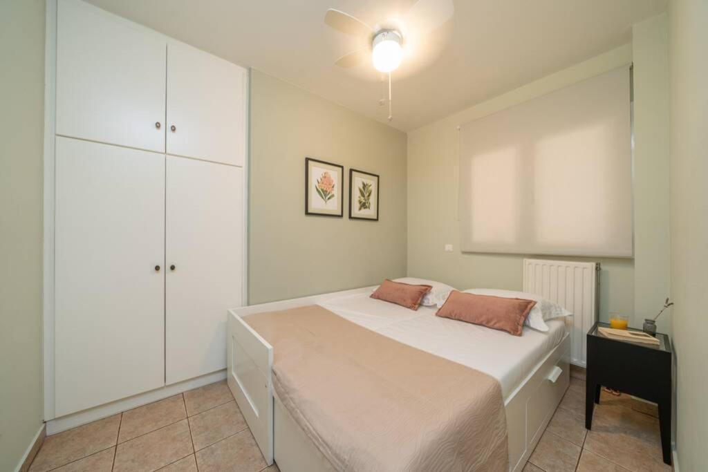 Central & Elegant Suite With Private Garden Аргостолион Экстерьер фото