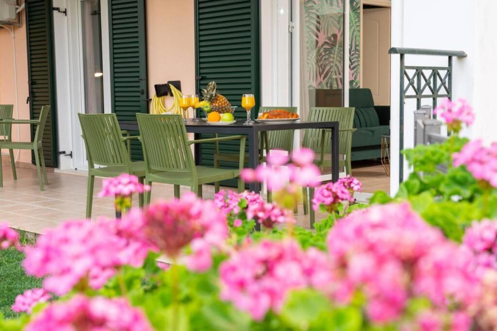 Central & Elegant Suite With Private Garden Аргостолион Экстерьер фото